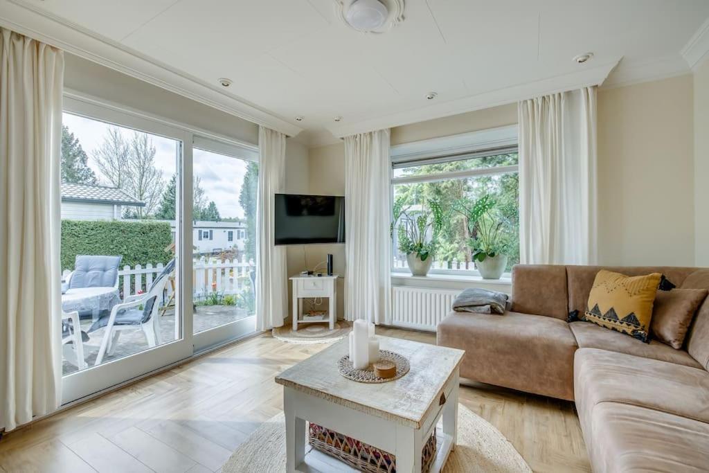 Chalet De Grutto 5Pers Veluwe 푸텐 외부 사진